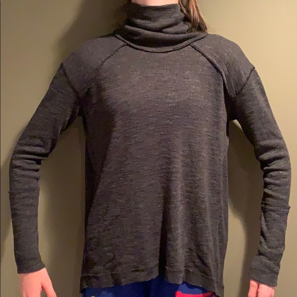 Charcoal turtleneck - Picture 6 of 7